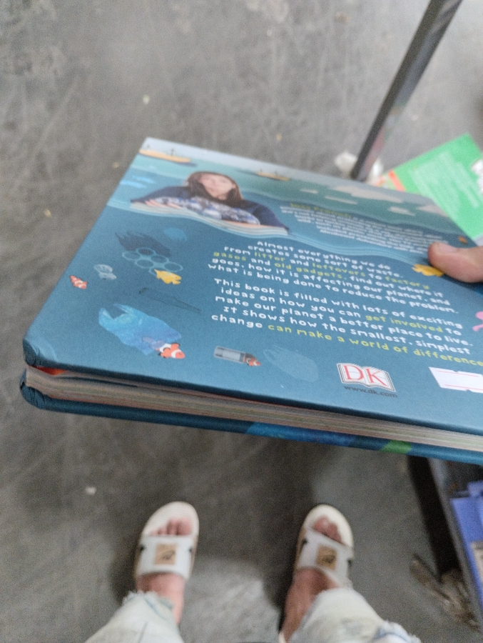 [Phiên chợ sách cũ] What A Waste Rubbish, Recycling, And Protecting