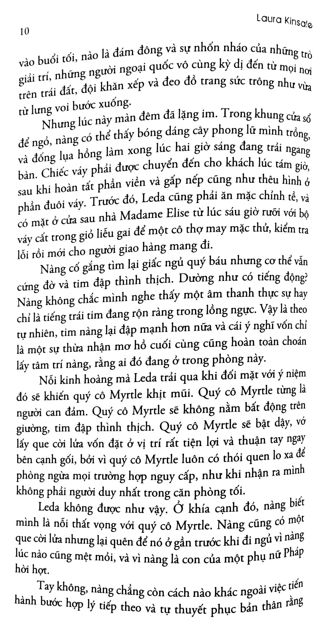 Bóng Tối Và Ánh Sao PDF