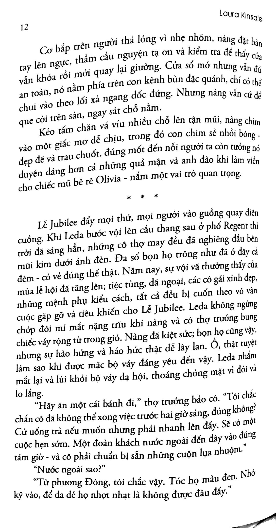 Bóng Tối Và Ánh Sao PDF