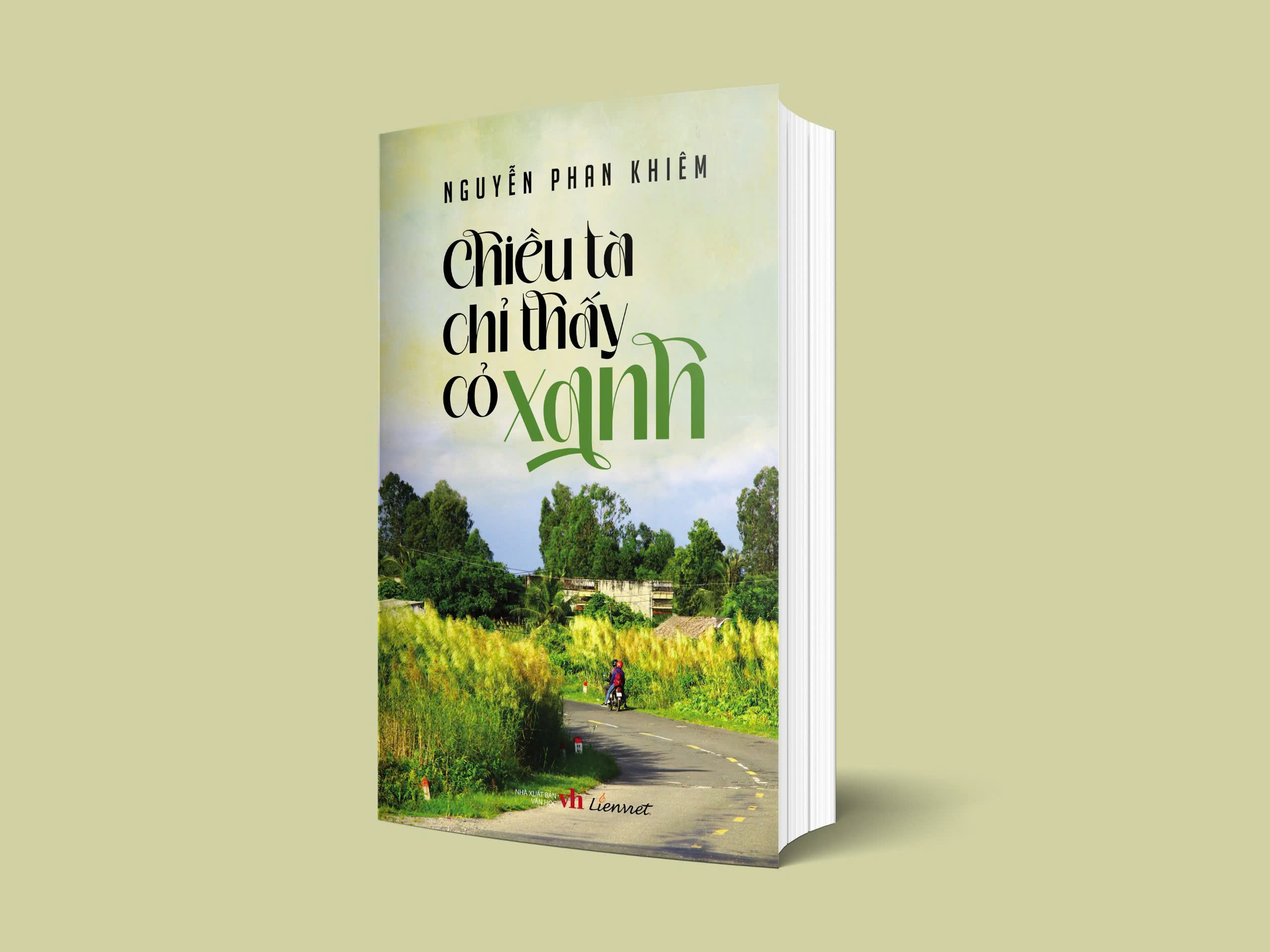 Chiều Tà Chỉ Thấy Cỏ Xanh PDF
