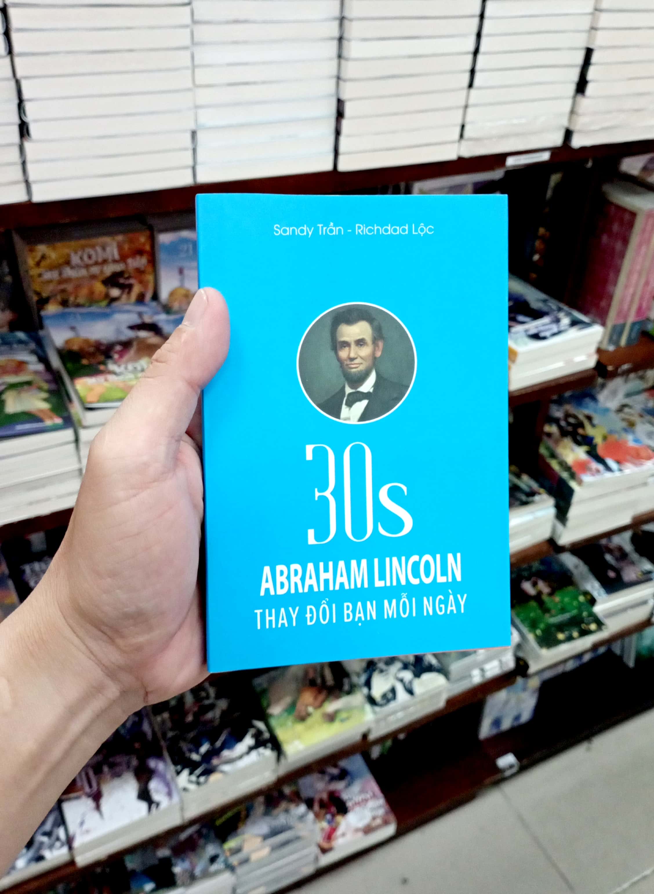 30s Abraham Lincoln Thay Đổi Bạn Mỗi Ngày PDF đọc ebook online, epub online, nghe sách nói audio miễn phí. Tải sách 30s Abraham Lincoln Thay Đổi Bạn Mỗi Ngày PDF đọc ebook online, epub online, nghe sách nói audio miễn phí.
