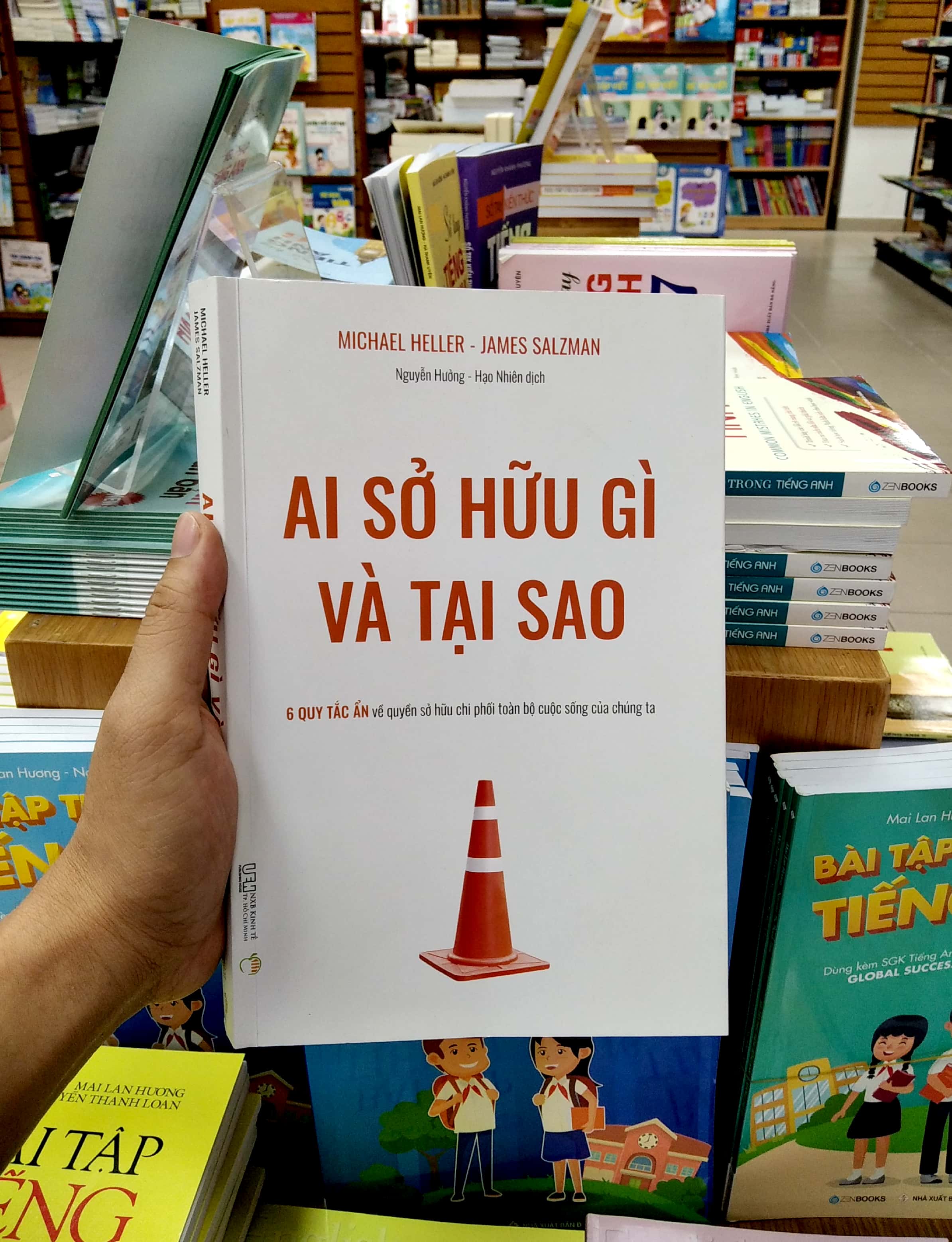 Ai Sở Hữu Gì Và Tại Sao - 6 Quy Tắc Ẩn Về Quyền Sở Hữu Chi Phối Toàn Bộ Cuộc Sống Của Chúng Ta PDF đọc ebook online, epub online, nghe sách nói audio miễn phí. Ai Sở Hữu Gì Và Tại Sao - 6 Quy Tắc Ẩn Về Quyền Sở Hữu Chi Phối Toàn Bộ Cuộc Sống Của Chúng Ta PDF đọc ebook online, epub online, nghe sách nói audio miễn phí.