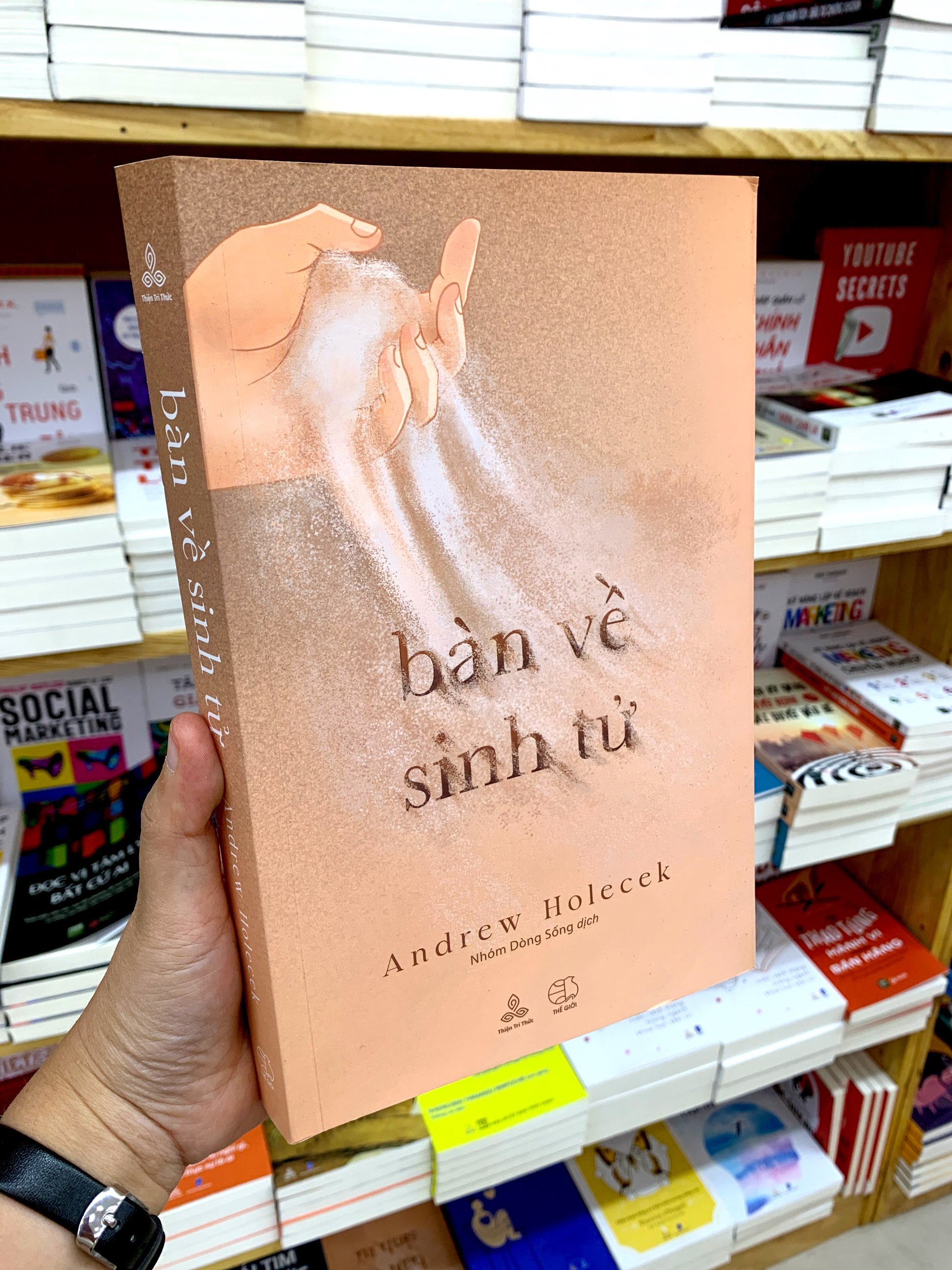 Bàn Về Sinh Tử PDF đọc ebook online, epub online, nghe sách nói audio miễn phí.
