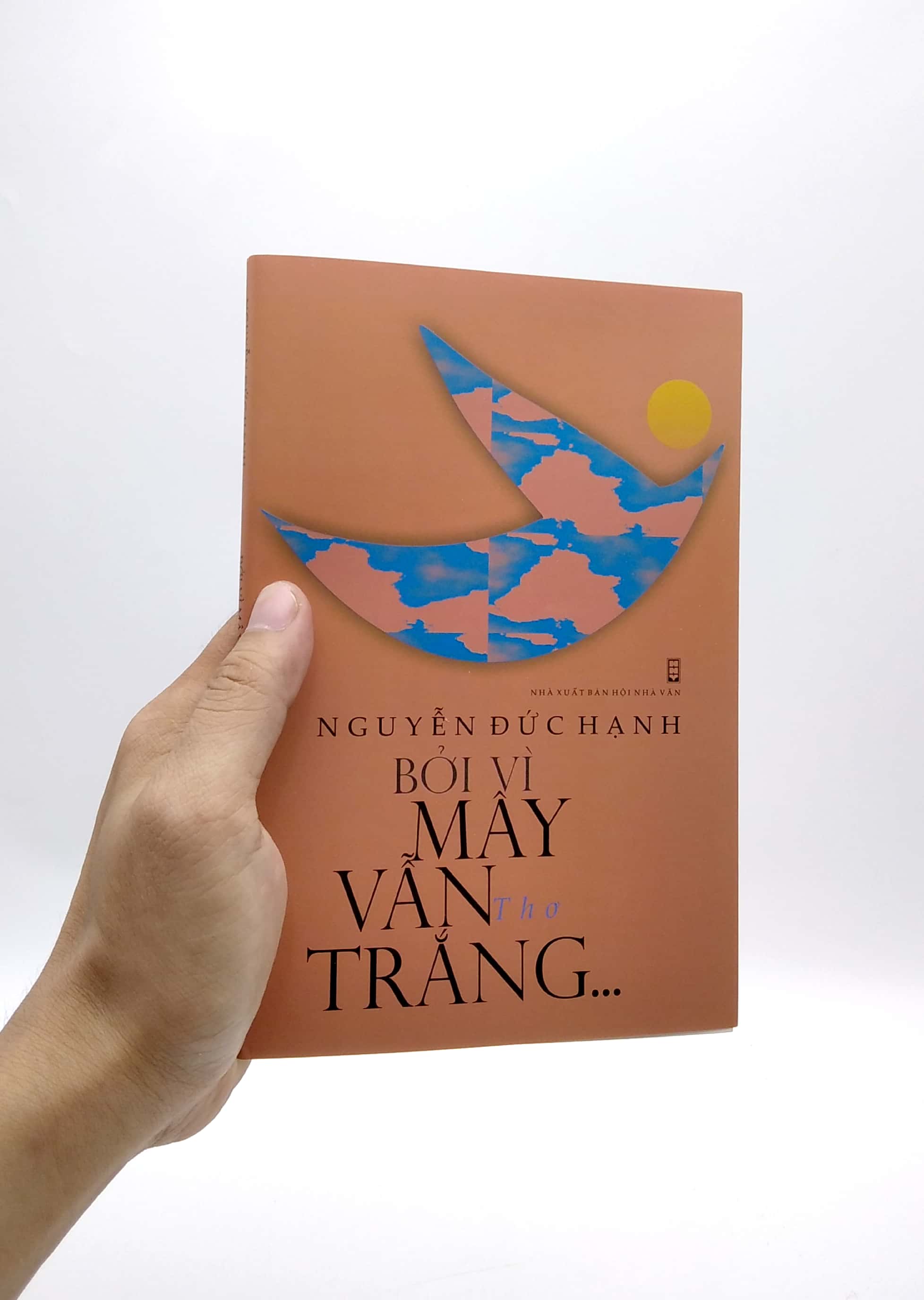 Tải sách Bởi Vì Mây Vẫn Trắng… PDF đọc ebook online, epub online, nghe sách nói audio miễn phí.