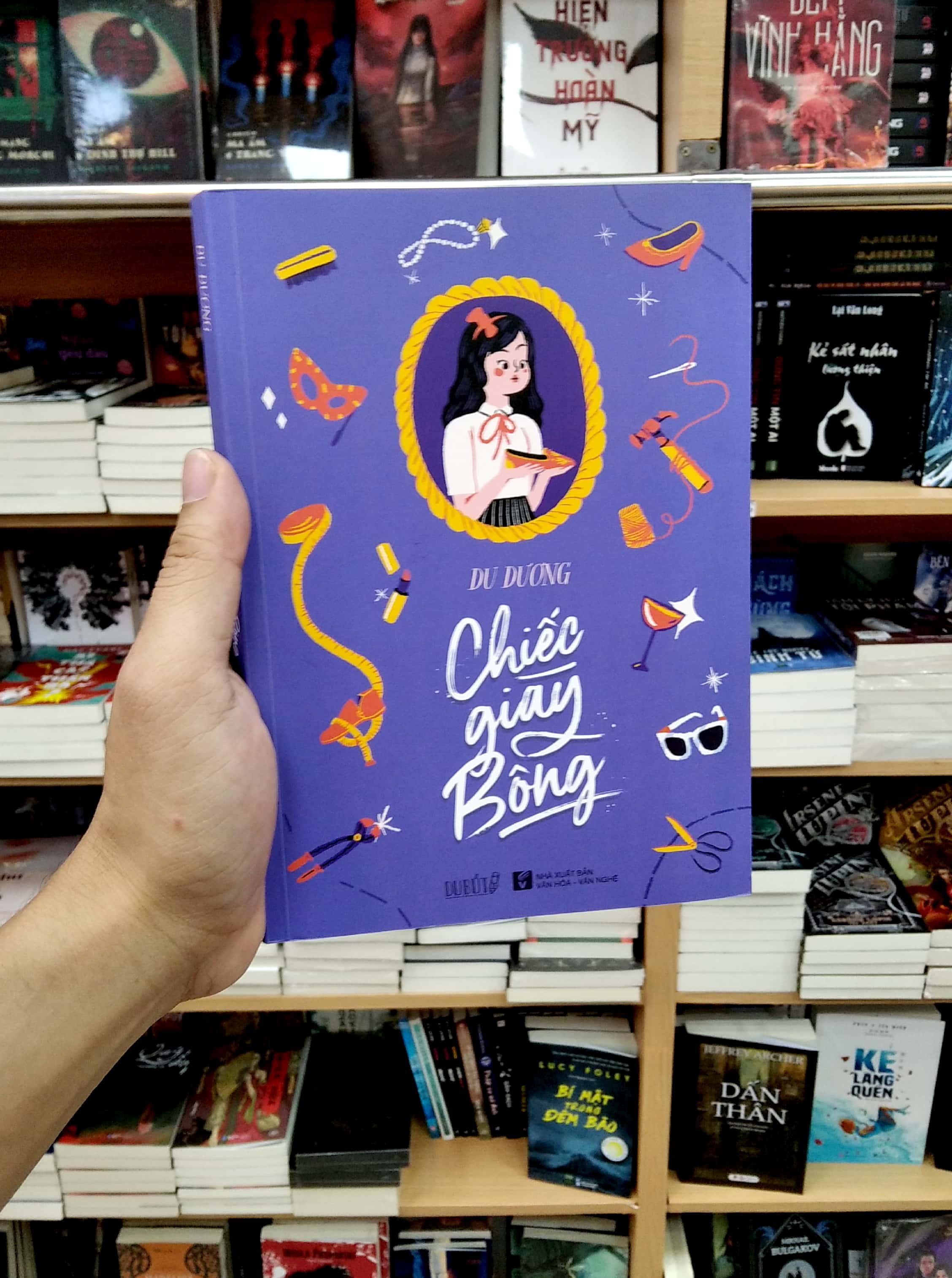 Chiếc Giày Bông PDF Chiếc Giày Bông PDF