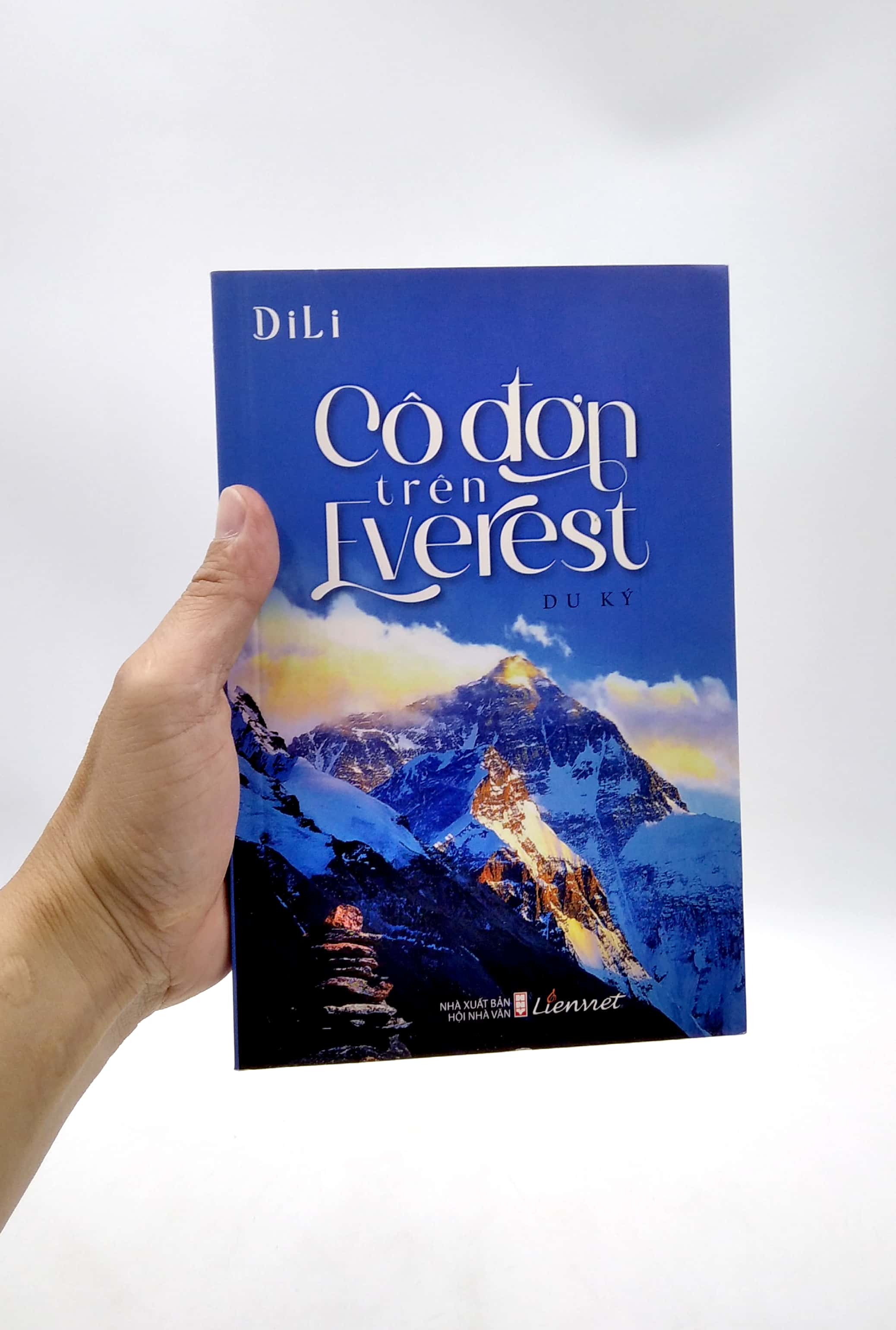 Cô Đơn Trên Everest PDF đọc ebook online, epub online, nghe sách nói audio miễn phí.
