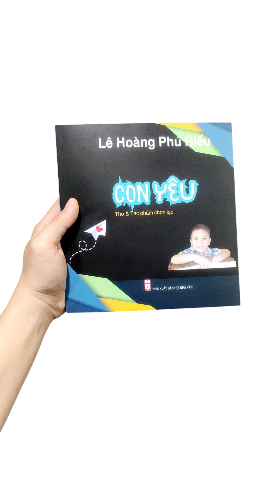 Con Yêu PDF đọc ebook online, epub online, nghe sách nói audio miễn phí tại reds.vn. Con Yêu PDF đọc ebook online, epub online, nghe sách nói audio miễn phí.