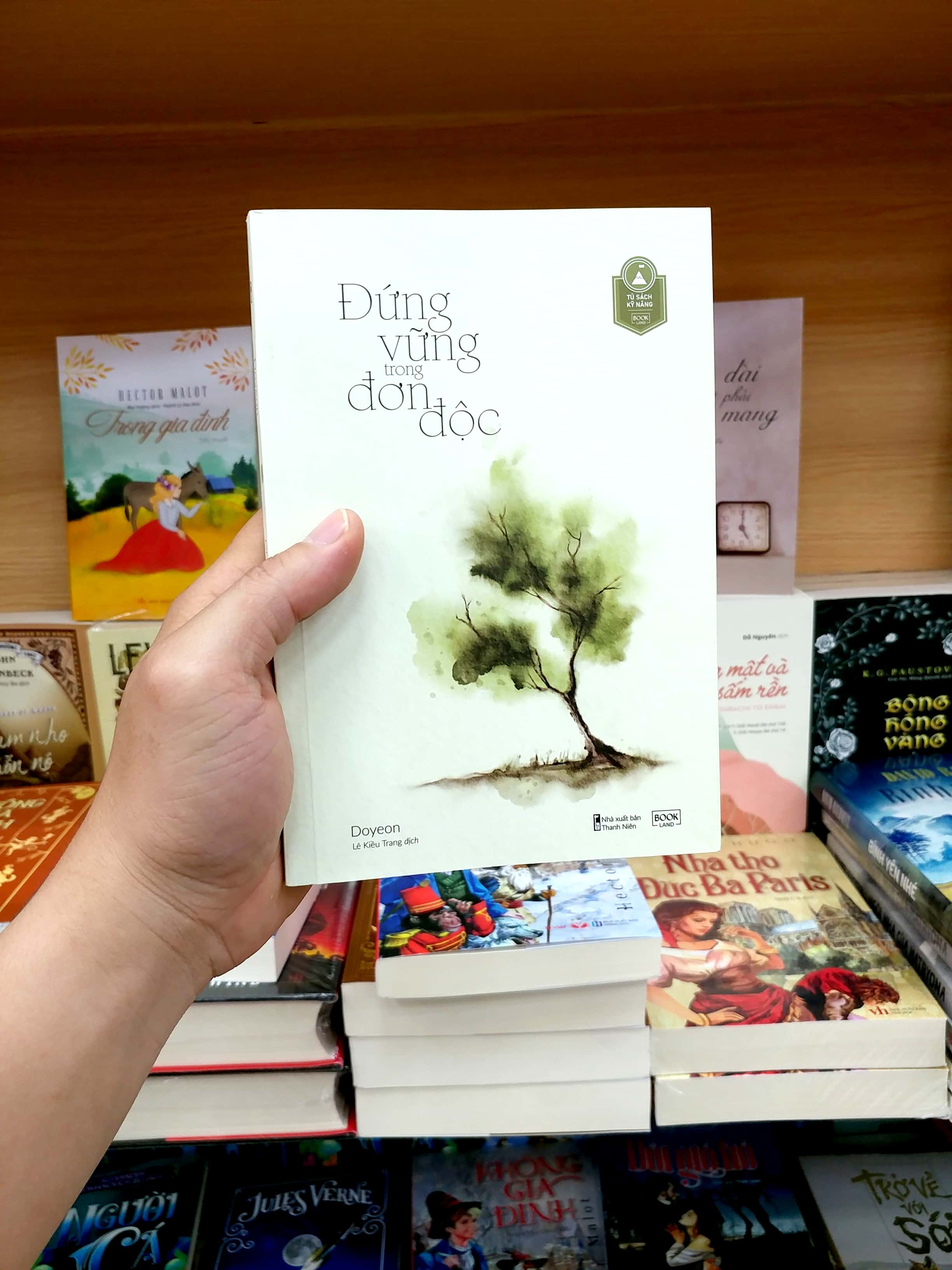 Đứng Vững Trong Đơn Độc PDF Đứng Vững Trong Đơn Độc PDF