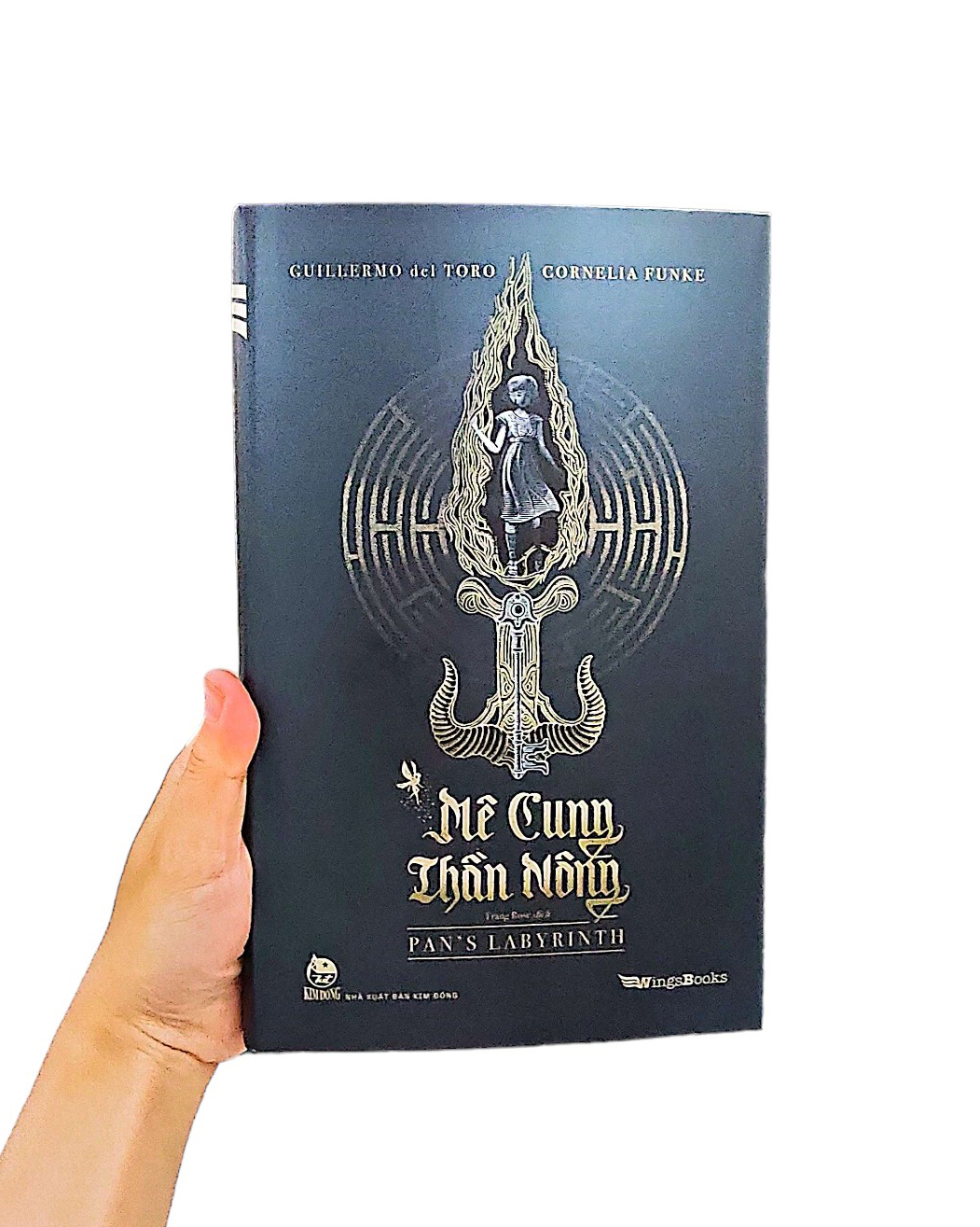 Mê Cung Thần Nông - Pan's Labyrinth - Bìa Cứng PDF Mê Cung Thần Nông - Pan's Labyrinth - Bìa Cứng PDF