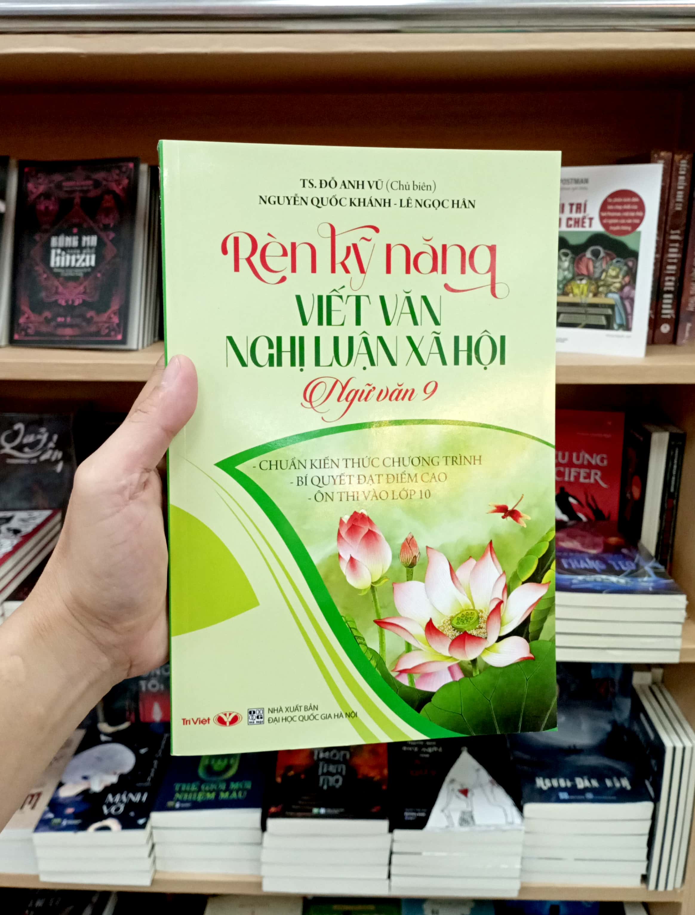 Tải sách Rèn Kỹ Năng Viết Văn Nghị Luận Xã Hội Ngữ Văn 9 PDF đọc ebook online, epub online, nghe sách nói audio miễn phí.