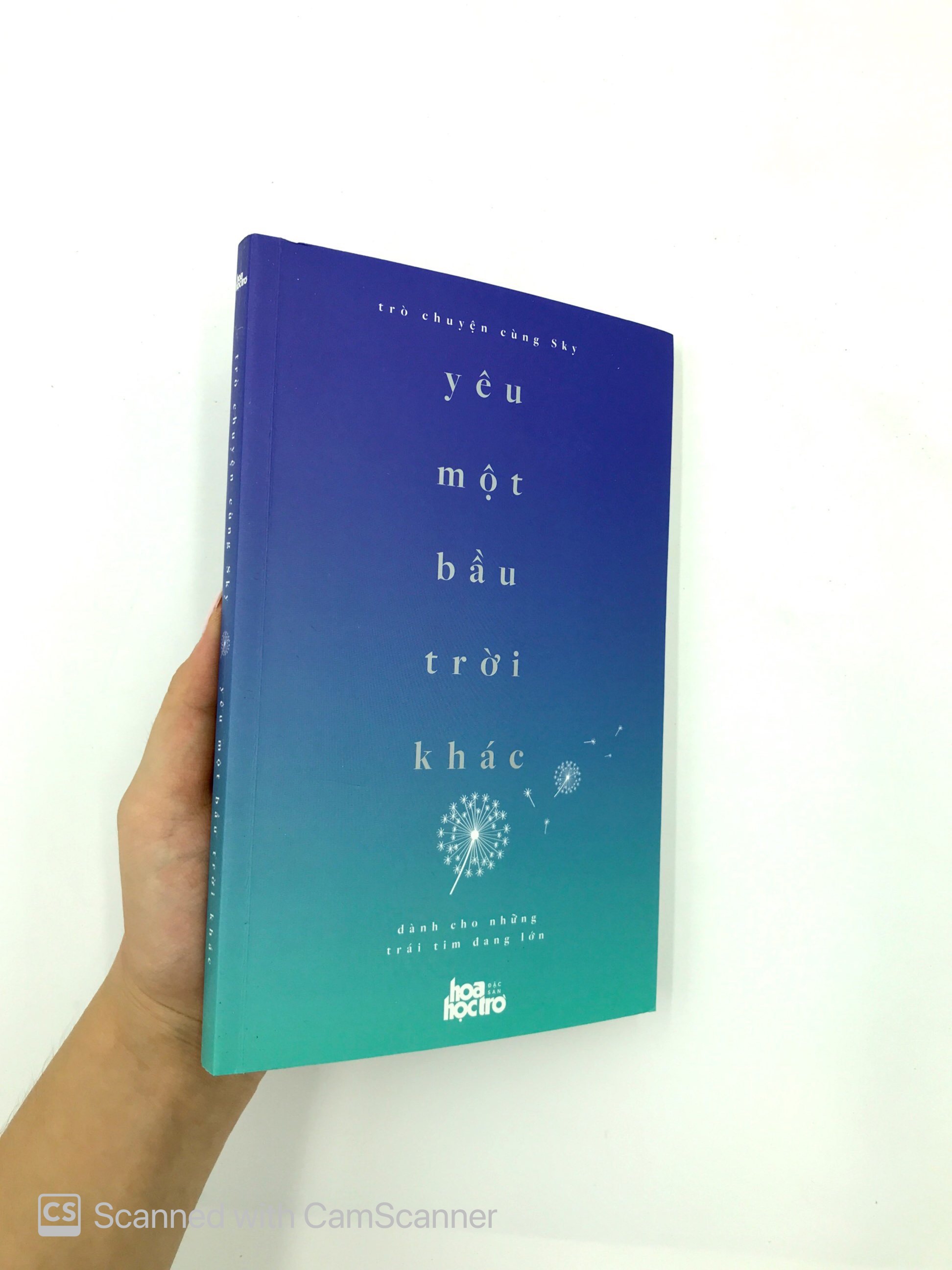 Trò Chuyện Cùng Sky - Yêu Một Bầu Trời Khác PDF đọc ebook online, epub online, nghe sách nói audio miễn phí.