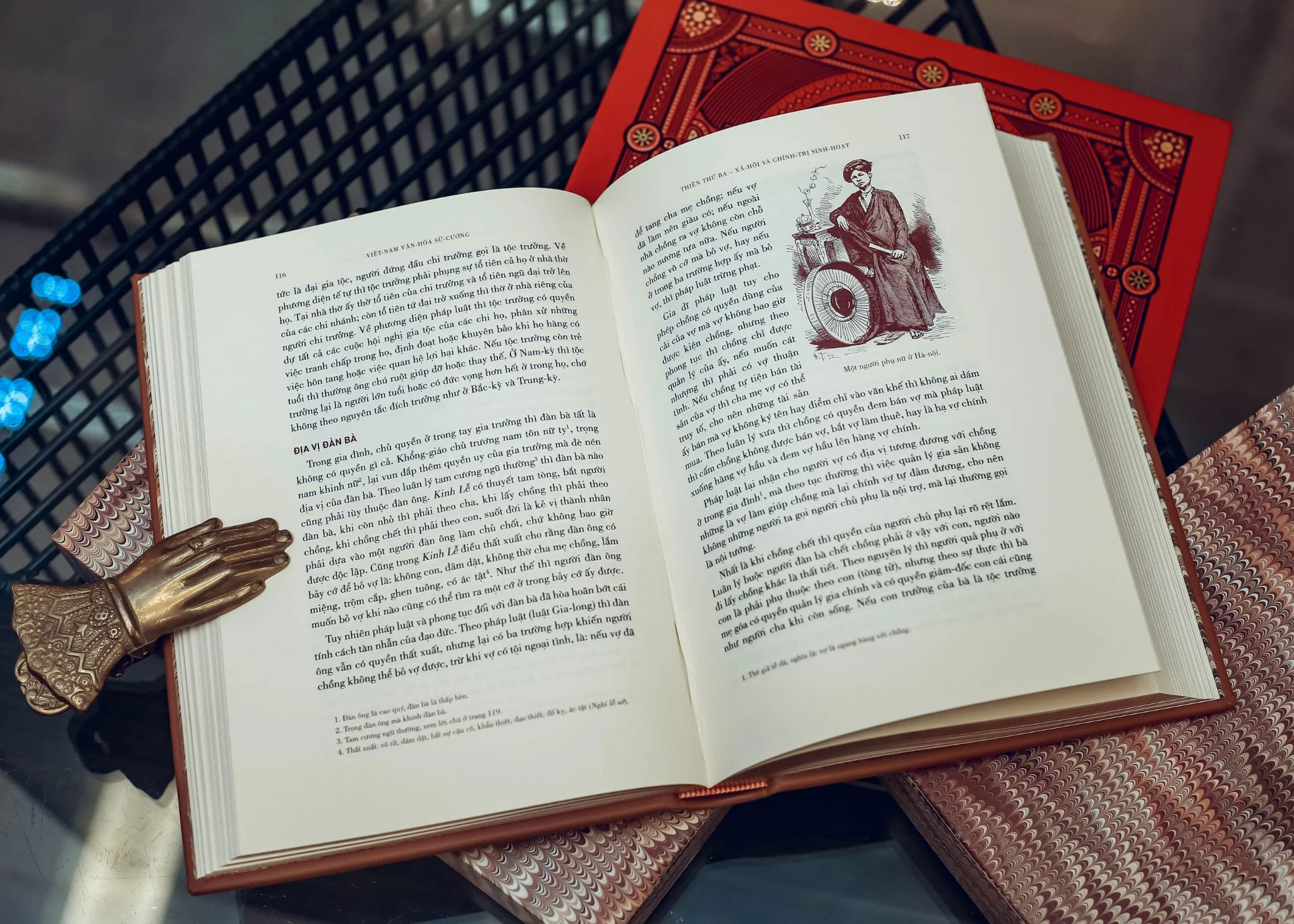 Việt Nam Văn Hóa Sử Cương - Ấn Bản Giới Hạn - Bìa Da Microfiber Mẫu Bìa Giao Ngẫu Nhiên PDF Việt Nam Văn Hóa Sử Cương - Ấn Bản Giới Hạn - Bìa Da Microfiber Mẫu Bìa Giao Ngẫu Nhiên PDF